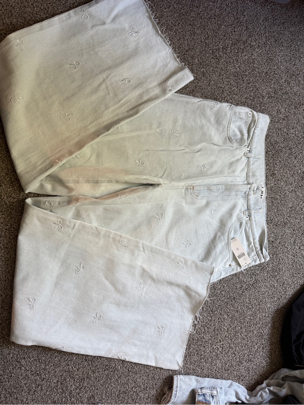 Wide-Leg Embroidered Jeans in Light Cream — High-Rise Women’s Pants